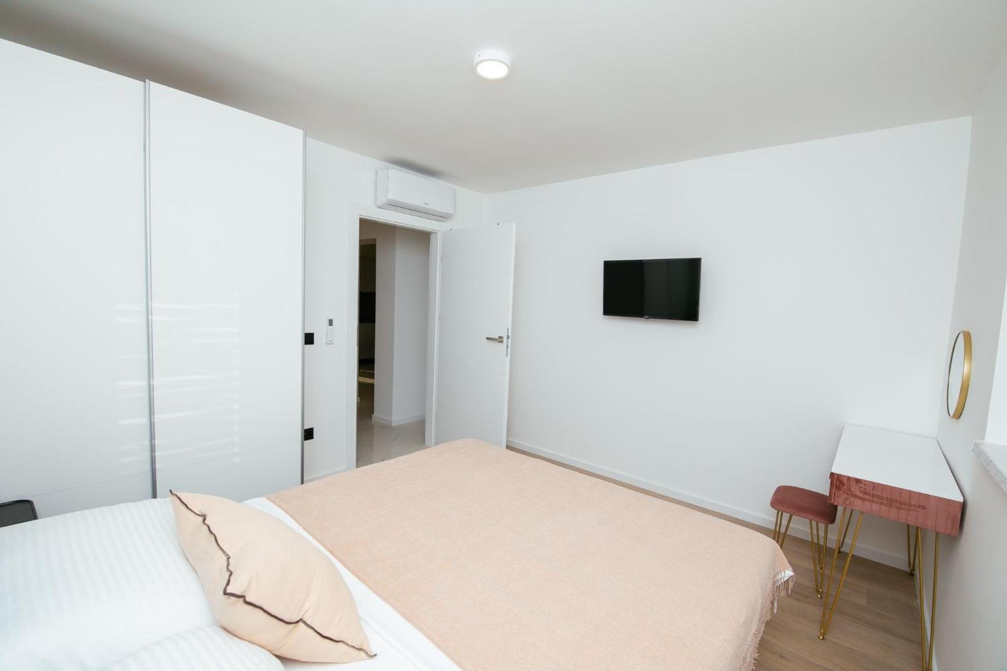 Didixi Apartments Pakoštane Esterno foto