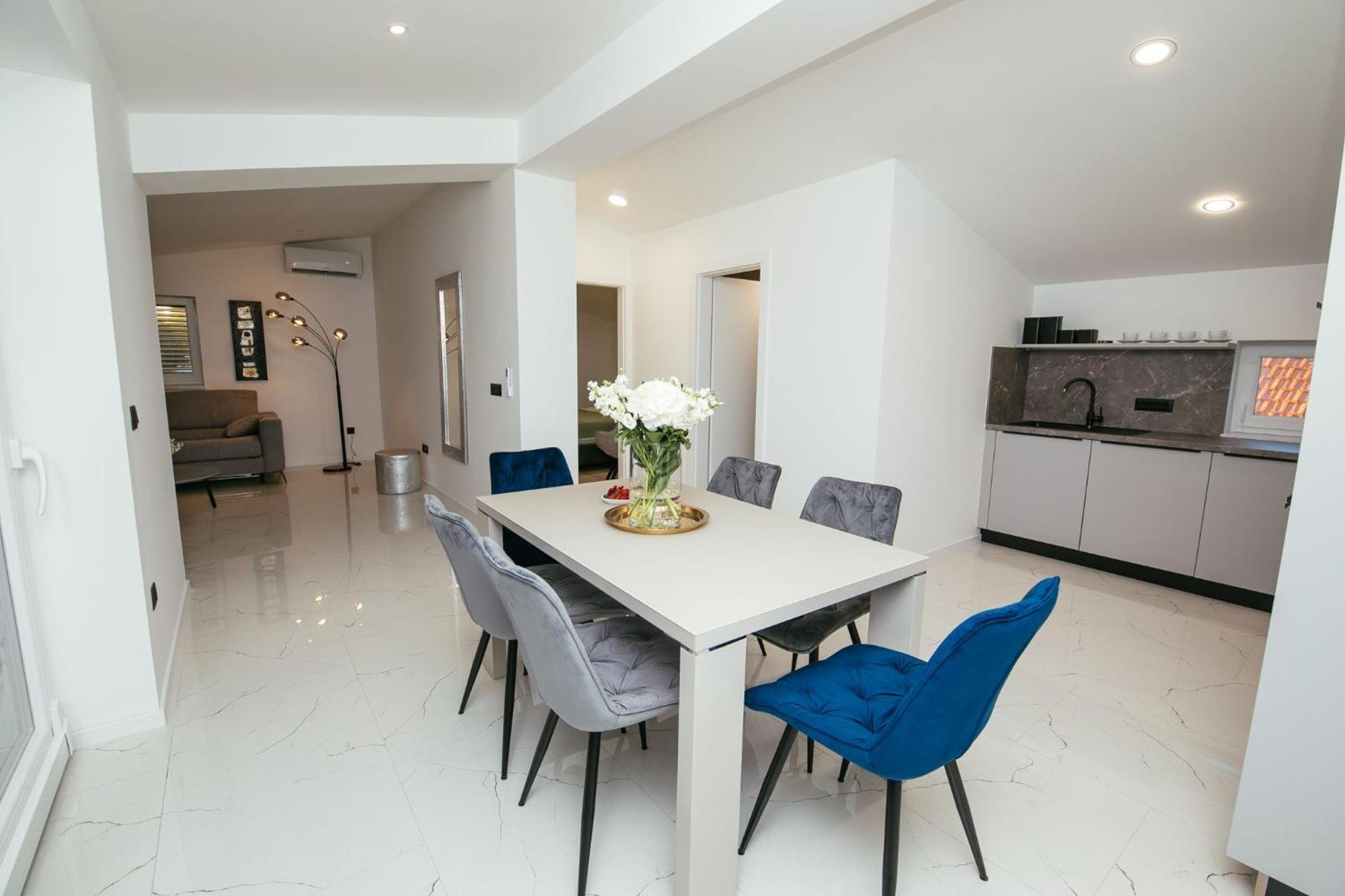 Didixi Apartments Pakoštane Esterno foto